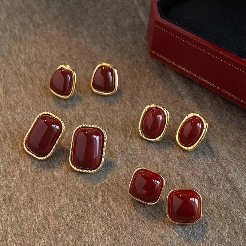 Vintage Enamel Wine Red Stud E - огляд і ціна Opal Earrings Dangle