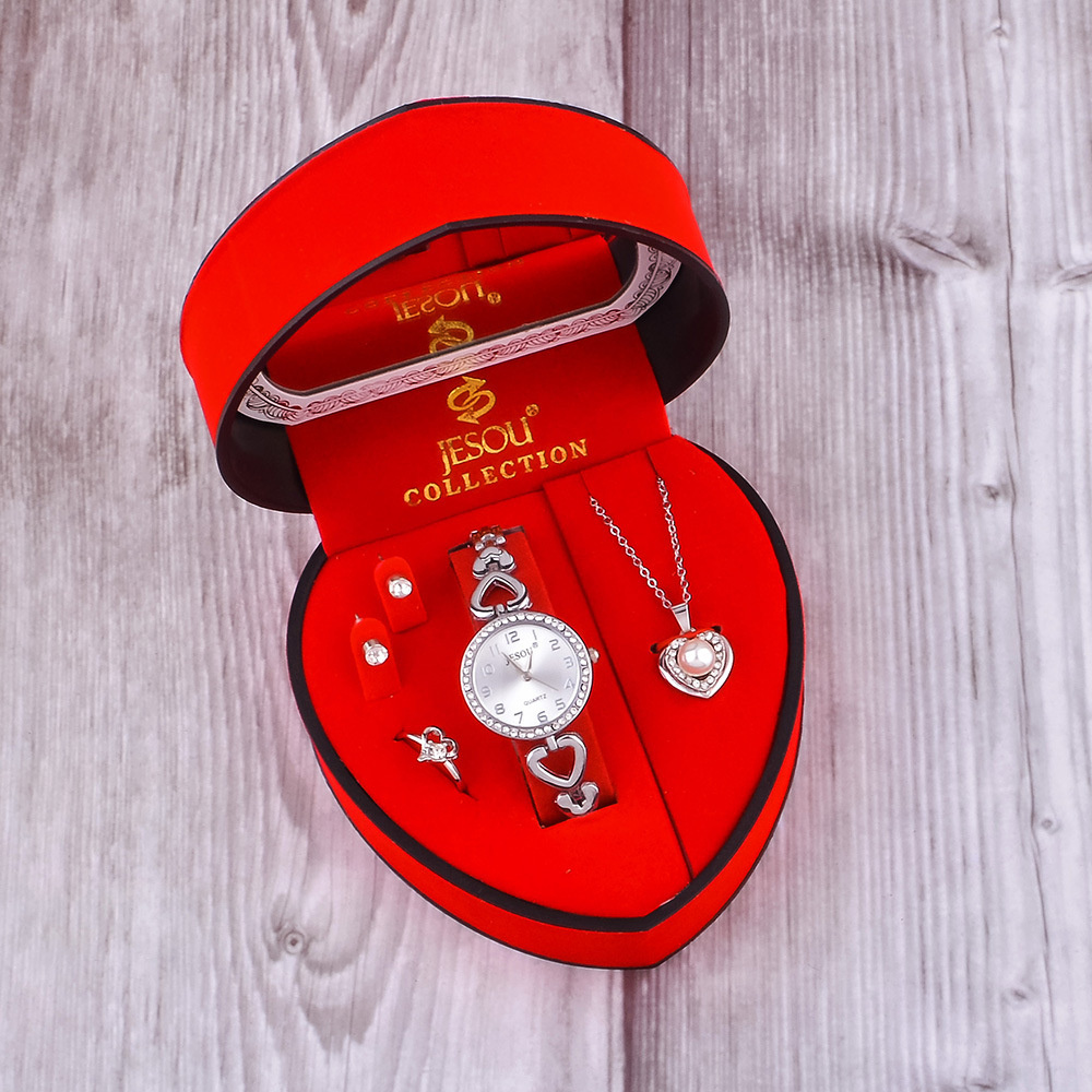 2025 New Women Bracelet Watch  - огляд і ціна Jewelry Watches Silver